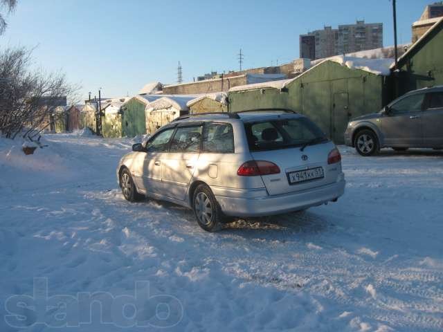 Тойота Авенсис 2002г.в. в городе Мурманск, фото 1, Toyota