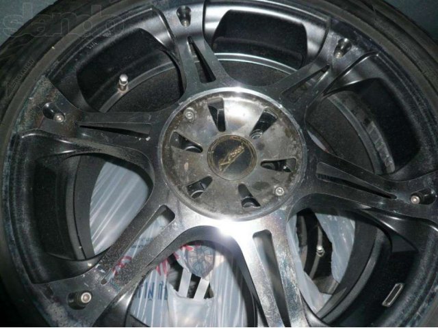 Резина Bridgestone 225/55/R17 97W с Дисками Kosei в городе Тюмень, фото 1, стоимость: 16 000 руб.