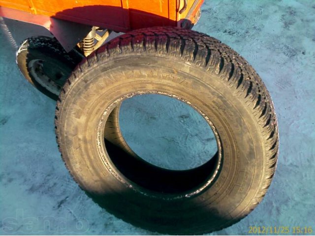 Продам комплект зимних Шин на 265/70 R-16 Нокианн Хакаппелита-4 в городе Тюмень, фото 4, стоимость: 4 000 руб.