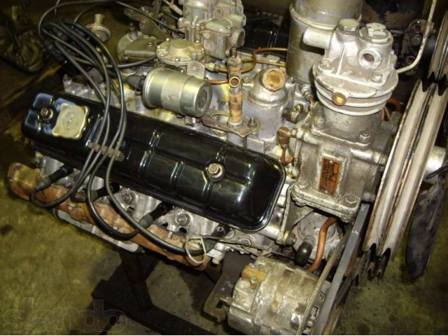 Двигатель газ паз. Двигатель ГАЗ 66. ГАЗ 66 компрессор на моторе. ЗМЗ ГАЗ 66. Двигатель ГАЗ 66 С центрифугой.
