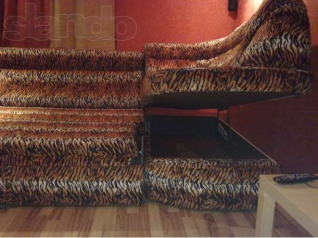 Продам угловой, тигровой расцветки, диван в городе Барнаул, фото 3, Мягкая мебель