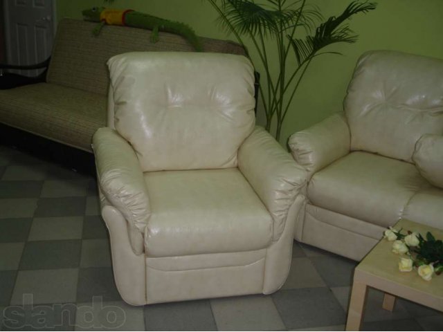 Продаётся угловой диван и кресло! в городе Тольятти, фото 2, Мягкая мебель