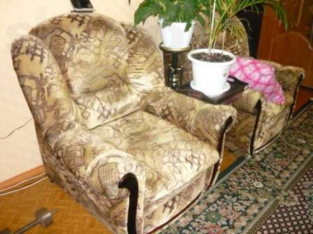 Продам диван + 2 КРЕСЛА в городе Набережные Челны, фото 2, стоимость: 4 000 руб.