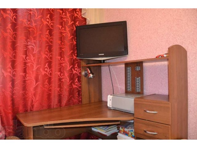 Продается компьютерный стол в городе Нижневартовск, фото 1, Столы и стулья