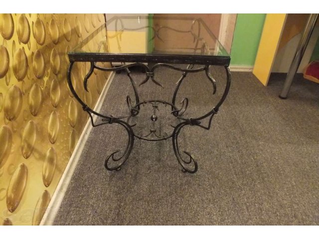 кованный столик ручной работы в городе Ставрополь, фото 2, Столы и стулья