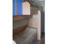 Продам детскую двухэтажную кровать, цвет синий, со шкафами в городе Канск, фото 1, Красноярский край