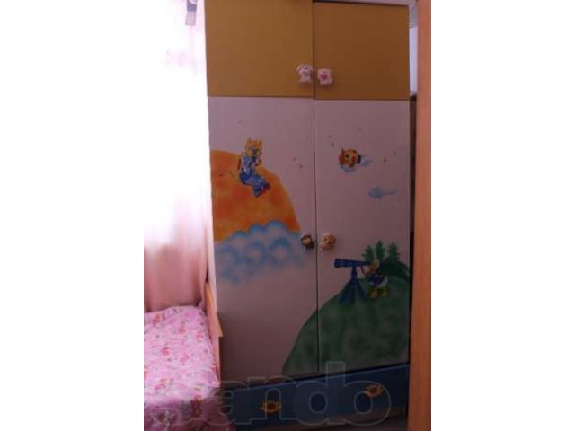 Детский шкаф и трюмо для девочки в городе Барнаул, фото 1, стоимость: 3 000 руб.