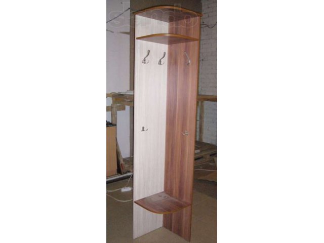 Шкаф и угловая вешалка в городе Пенза, фото 3, стоимость: 4 500 руб.
