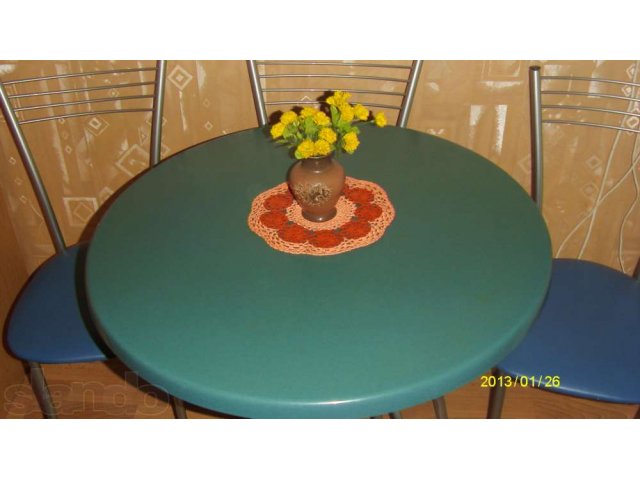 продам круглый кухонный стол в городе Псков, фото 1, Мебель для кухни и посуда