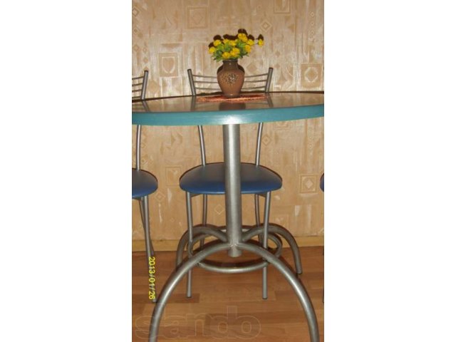 продам круглый кухонный стол в городе Псков, фото 2, Псковская область