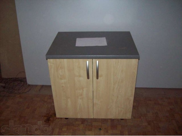 Продам кухонный стол. в городе Владивосток, фото 1, Мебель для кухни и посуда