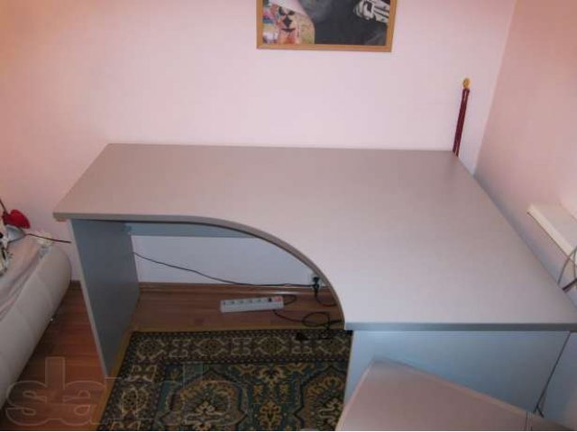 Письменный стол,серый,удобный для принтеров. в городе Москва, фото 3, стоимость: 10 000 руб.