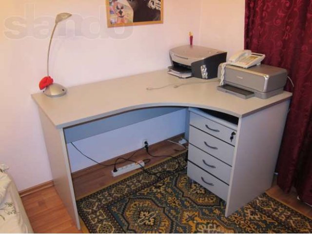 Письменный стол,серый,удобный для принтеров. в городе Москва, фото 4, Столы