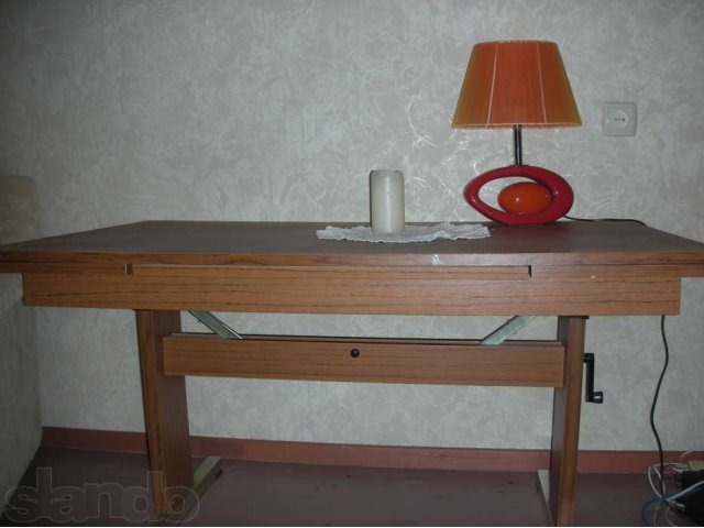 Журнальный стол в городе Мурманск, фото 1, стоимость: 1 950 руб.