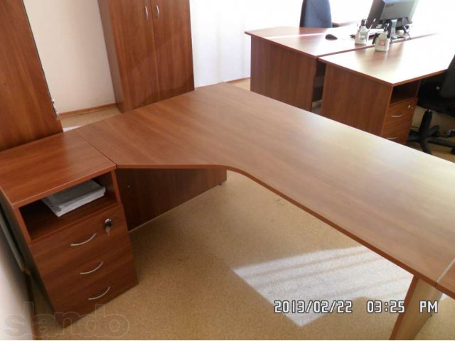 стол офисный в городе Хабаровск, фото 1, Столы