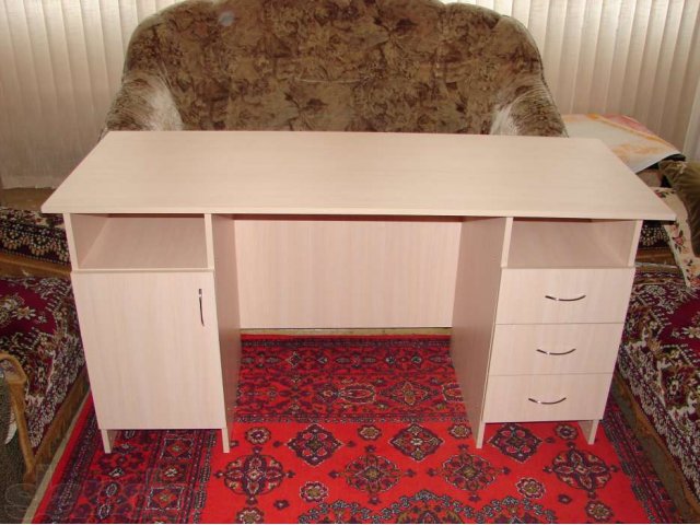 продаю стол в городе Волгодонск, фото 1, стоимость: 3 000 руб.