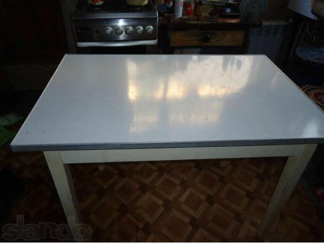 Кухонный стол в городе Сочи, фото 1, стоимость: 1 000 руб.