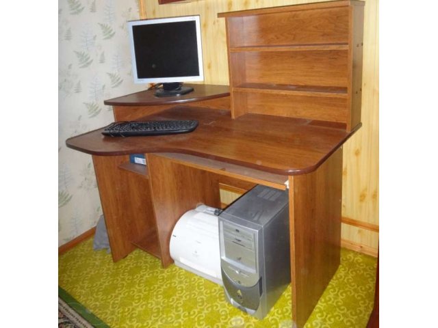 Стол компьютерный в городе Курск, фото 1, стоимость: 2 000 руб.
