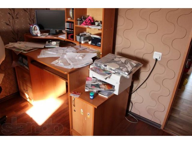 компьютерный стол в городе Нефтеюганск, фото 1, стоимость: 5 000 руб.