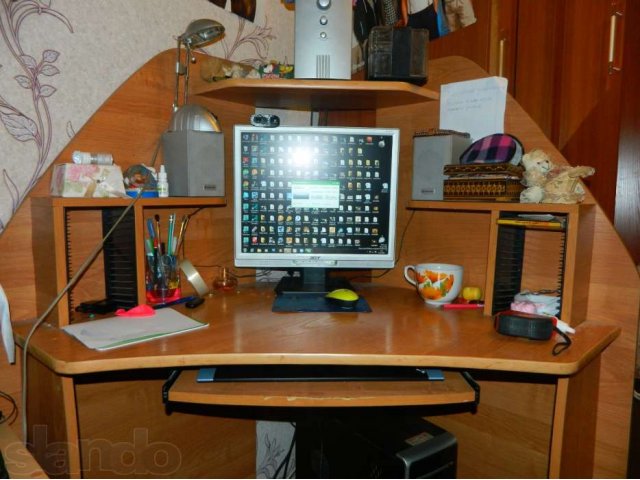 Стол компьютерный угловой в городе Редкино, фото 1, Столы