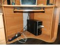 Стол компьютерный угловой в городе Редкино, фото 2, стоимость: 2 500 руб.