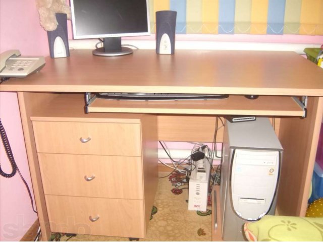 продается компьютерный стол,тумба,стул в городе Ейск, фото 3, Краснодарский край