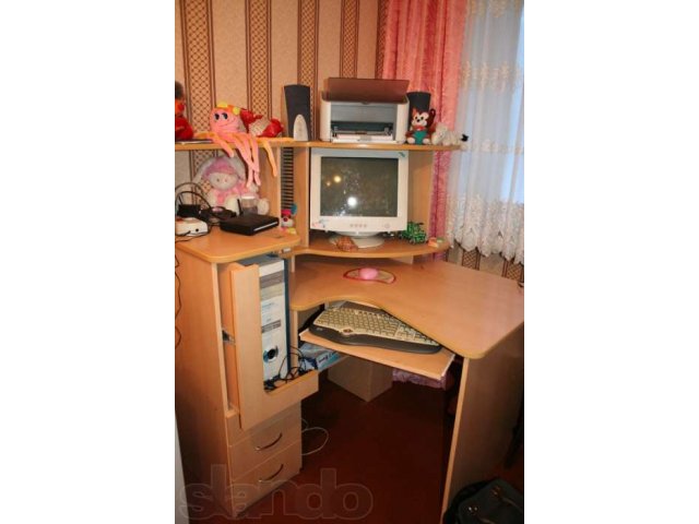 Стол компьютерный в городе Северодвинск, фото 1, Архангельская область