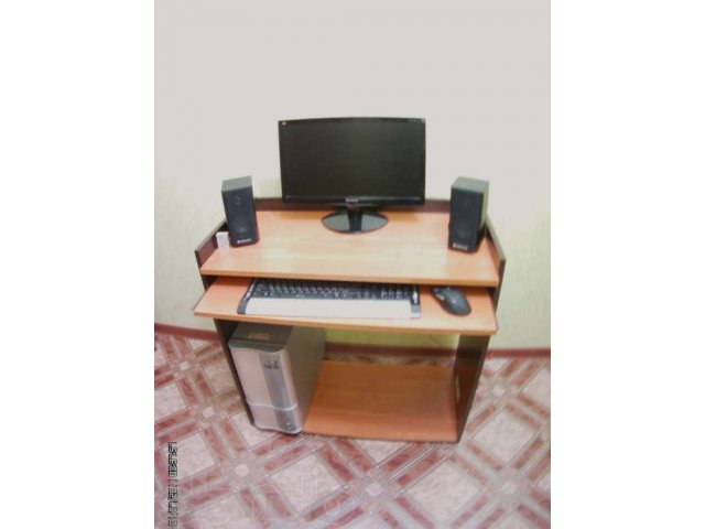 Стол компьютерный в городе Ярославль, фото 1, стоимость: 2 100 руб.