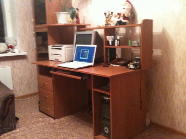 Продам компьютерный стол в городе Тюмень, фото 2, стоимость: 4 000 руб.