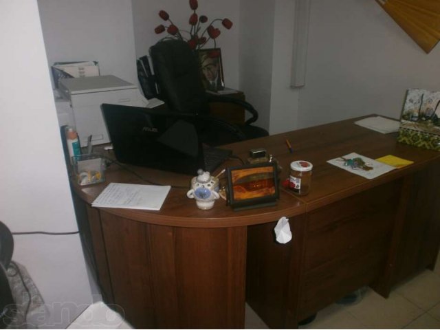 Cтол офисный,угловой,стол тумба,диван в городе Краснодар, фото 2, Столы