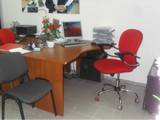 Продам офисную мебель в городе Нижневартовск, фото 1, стоимость: 2 500 руб.