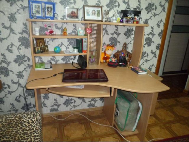 Продам компьютерный стол. в городе Ульяновск, фото 1, стоимость: 3 000 руб.