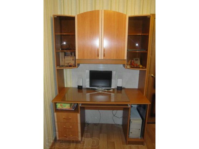 Продается компьютерный стол в городе Петропавловск-Камчатский, фото 1, Камчатский край