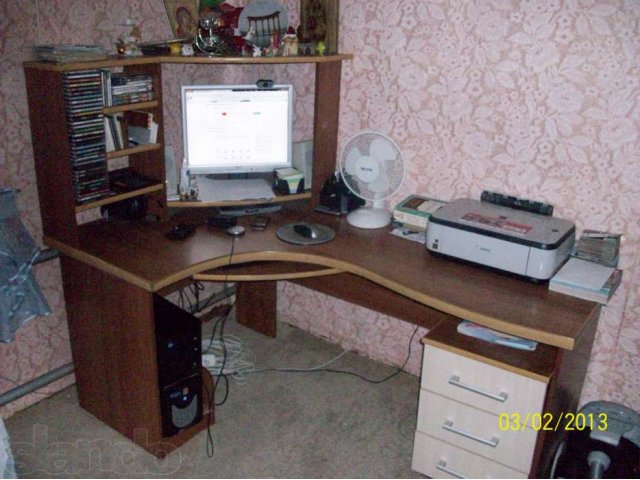 Стол компьютерный угловой в городе Смоленск, фото 1, стоимость: 3 000 руб.