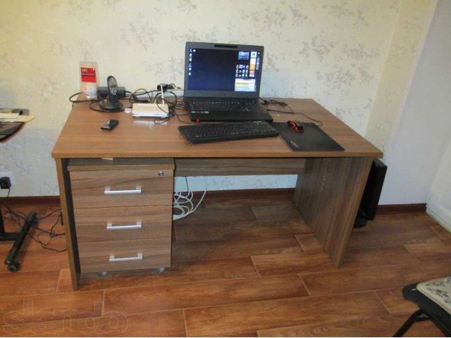 Офисный стол и тумбочка. в городе Протвино, фото 1, Столы