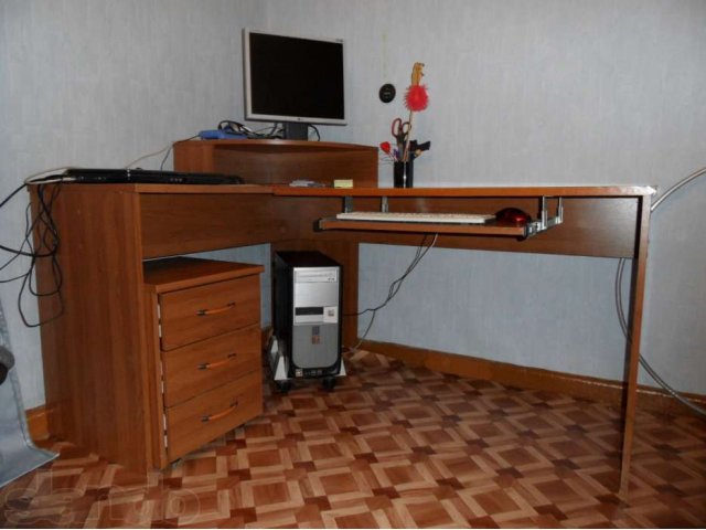Продам компьютерный - письменный стол в городе Сызрань, фото 1, стоимость: 4 000 руб.