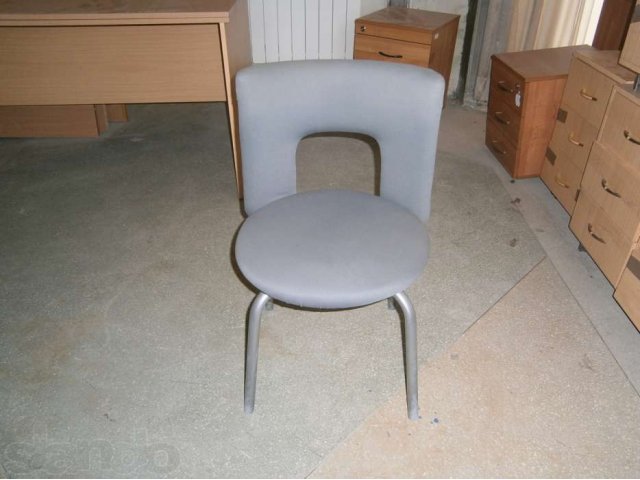 Стул для посетителей бу в городе Томск, фото 2, стоимость: 1 800 руб.