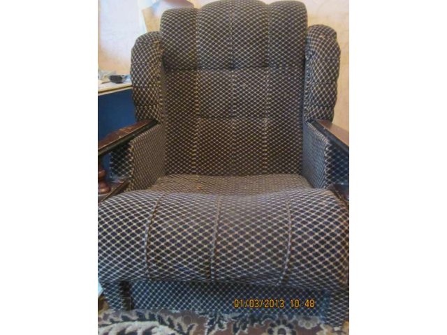 два кресла,можно по одному в городе Саратов, фото 1, стоимость: 700 руб.