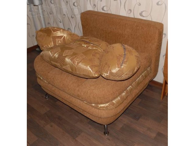 Продаю кресло-кровать, сделанную еврокнижкой, с пуфиком. в городе Нижний Новгород, фото 2, Нижегородская область