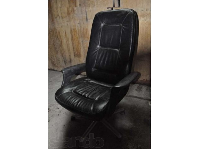 Офисное кожаное кресло в городе Иркутск, фото 1, стоимость: 6 000 руб.