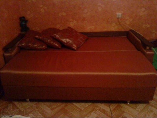 Продам двуспальный диван с подушками в городе Россошь, фото 3, Кресла и стулья