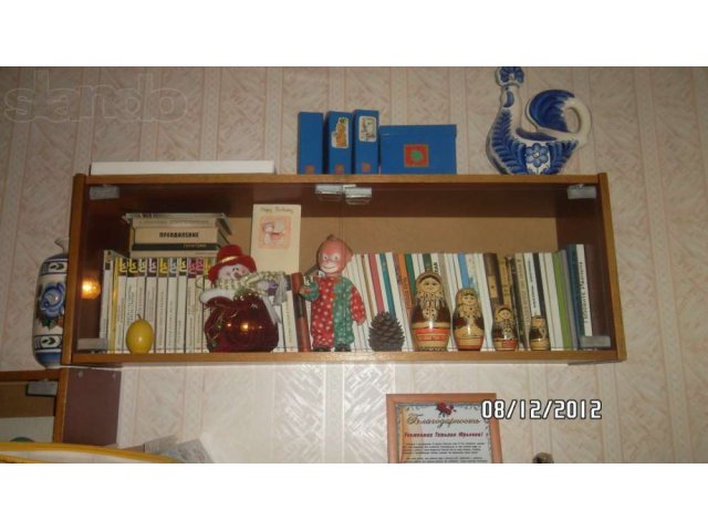 книжные полки б/у в городе Курган, фото 1, стоимость: 1 500 руб.
