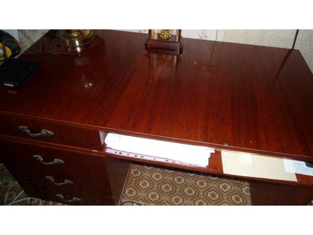 Продается стол кабинетный в городе Ставрополь, фото 1, стоимость: 700 руб.