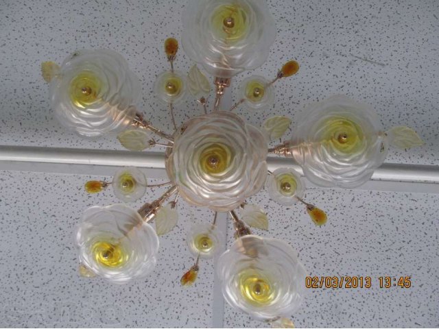 Люстра на 6 ламп цоколь Е 14 60 Вт 5 +1 в городе Белгород, фото 1, стоимость: 3 300 руб.