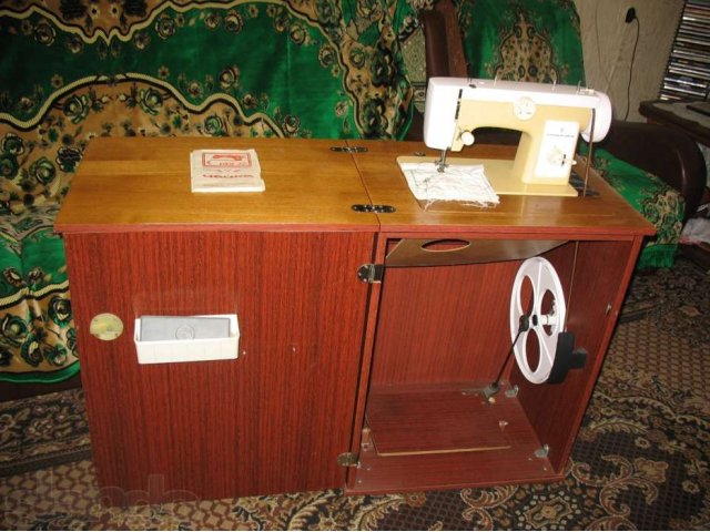 Швейная машина ЧАЙКА в городе Орёл, фото 1, стоимость: 1 000 руб.