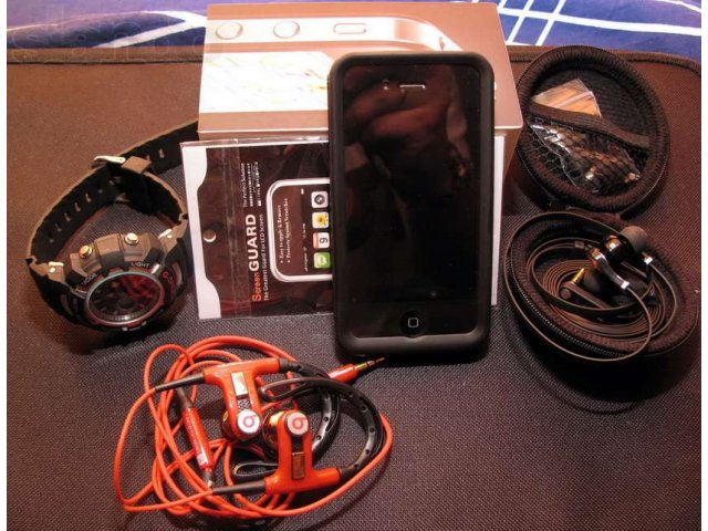 IPhone 4, 16Gb, чёрный + наушники Monster Beats в городе Рязань, фото 1, Мобильные телефоны
