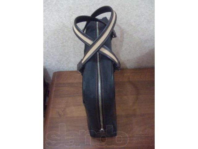 Продам стильную кожаную сумку для ноутбука (15, 16 дюймов) в городе Ставрополь, фото 2, стоимость: 800 руб.