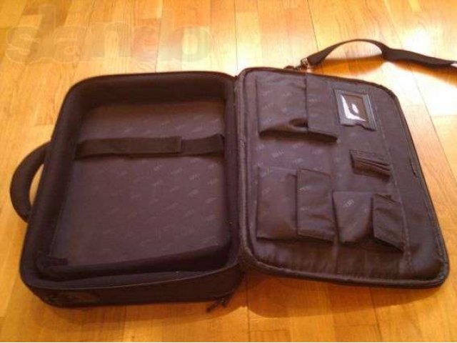 Продам ударо-прочный портфель для ноутбука в городе Казань, фото 2, стоимость: 399 руб.