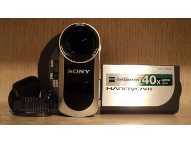 Продам видеокамеру Sony Handycam DCR-HC38E в городе Прокопьевск, фото 1, стоимость: 5 500 руб.