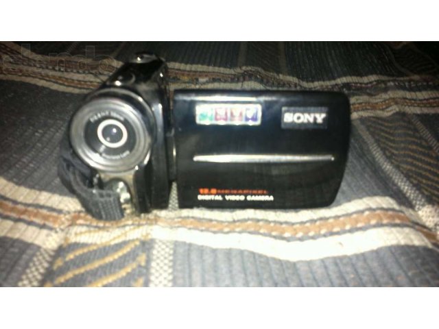 Продам видеокамеру в городе Красноярск, фото 1, стоимость: 5 000 руб.